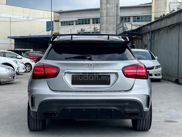 2017 Mercedes Benz GLA 45 AMG NIGHT EDTITION SROOF - 4