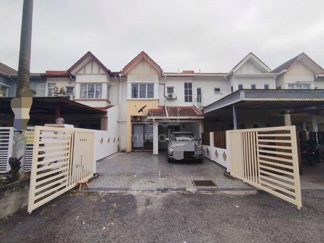 FACING OPEN + SPACIOUS ! Double Storey, BK 5 Bandar Kinrara, Puchong 1