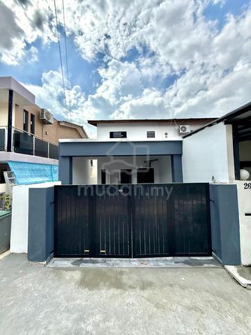 Double Storey Taman Bukit Tiram - Renovated - 4 Bedroom 1