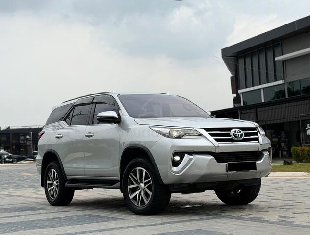2018 Toyota FORTUNER 2.7 SRZ (A) - 1