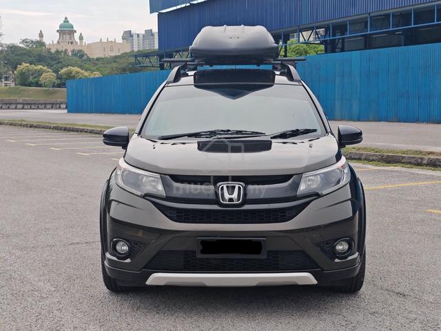2017 Honda BR-V 1.5 V (A) with TAKA Car Roof Box - 4