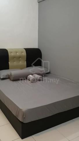 Axis Residence Private MALE room, 2 min walk Pandan Indah LRT, KLCC 1