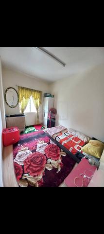 medium room for rent 1