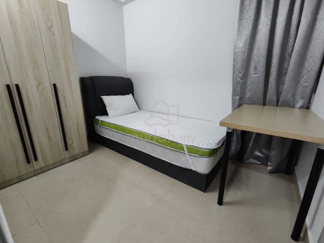 Cengal Condo LRT Salak South Cheras FreeUtility+Wifi 500mbps Female 1