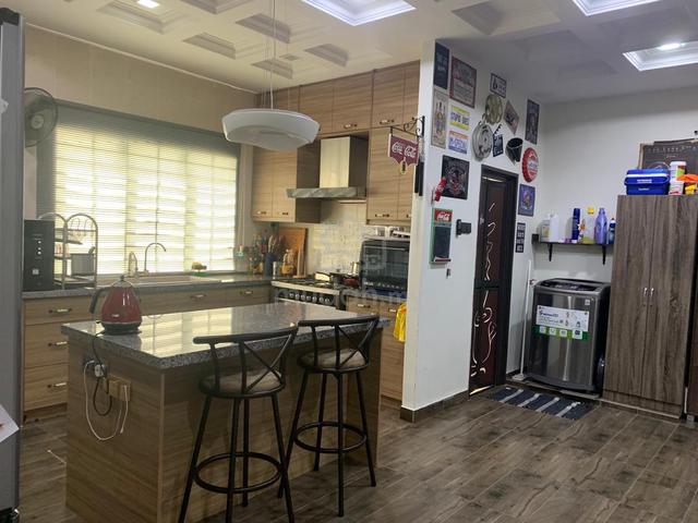 Bangi Avenue Renovated Unit 1