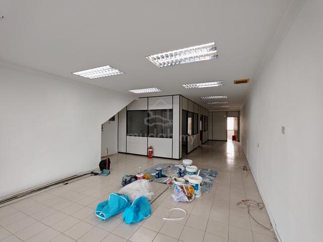 FACING MAINROAD Ground Floor Shoplot PRIME AREA Bakar Arang For Rent 1