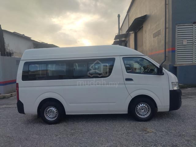 2018 Foton VIEW C2 2.8 (M) Window Van 10Seat - 4