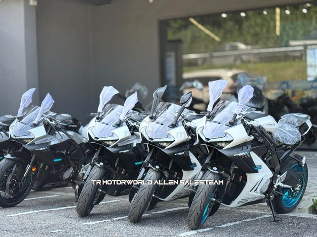 Carousel Image
