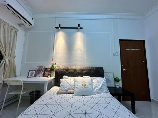 The Pearl (Pearl Point) 1