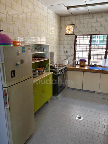 Taman bukit maluri kepong 2 storey for rent 1