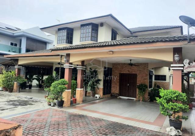 6300sqft, 5R3B Exclusive 2 Storey Bungalow, Taman Ipoh Perak 1