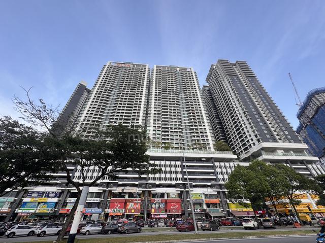 KL Traders Square Residences 1
