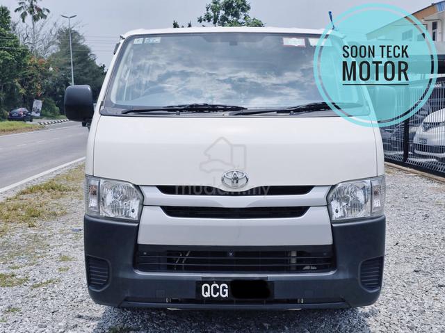 2017 Toyota HIACE 2.5 KDH200R ENHANCED (M) - 2