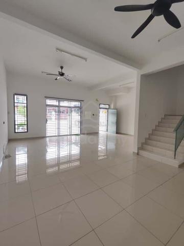 Bandar Putra IOI Kulai Double Storey Terrace House 1