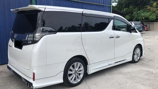 2015 Toyota VELLFIRE 2.5 ZA (loan kedai) - 3