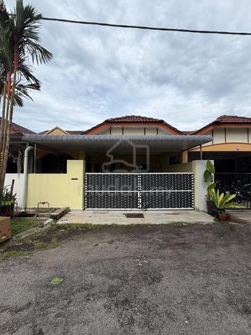Bandar Puterijaya Hillpark 🏡 Full Renovated | Facing Padang |4 bilik 1