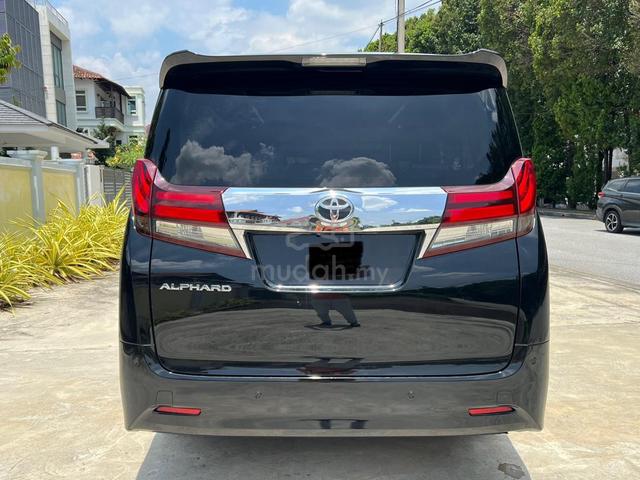 2016 Toyota ALPHARD 2.5 X 8 Seat/ Full Loan/ 3yWty - 4