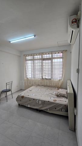 Master Bedroom for Rent Taman Maju Jaya / Pelangi Area Johor Bahru 1