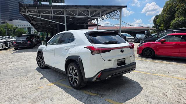 GRADE 4.5 2021 Lexus UX 200 F-SPORT 2.0L 13K KM - 2