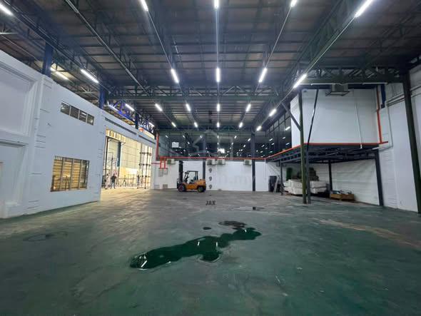 PRIME LOCATION Kota Damansara 3.5 Storey Semi D Factory 17244sf 1