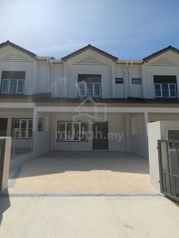Double Storey Terrace @ M Senyumia, Salak Tinggi, Sepang 1