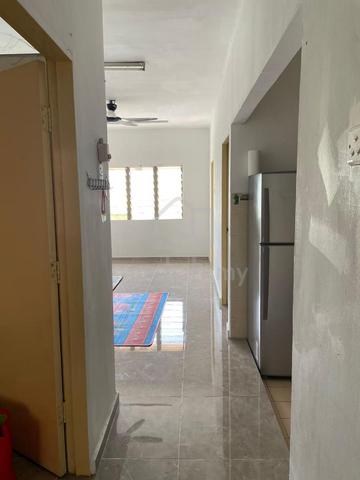 Flat PKNS Seksyen 7 Shah Alam 1