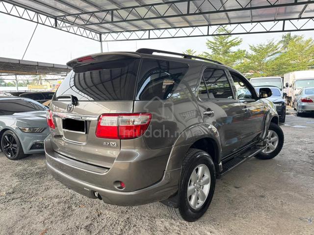 2010 Toyota FORTUNER 2.7 V (A) Petrol Boleh Loan - 2