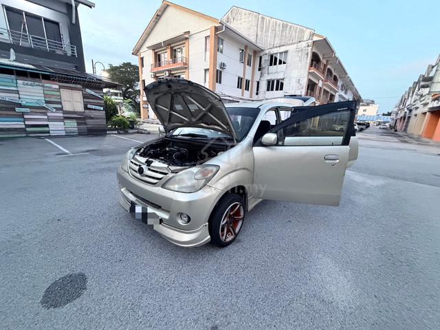 2005 Toyota Avanza 1.3 Manual 8 Seater MPV - 2
