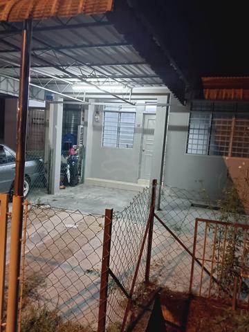 Single storey Terraced House For Rent 1