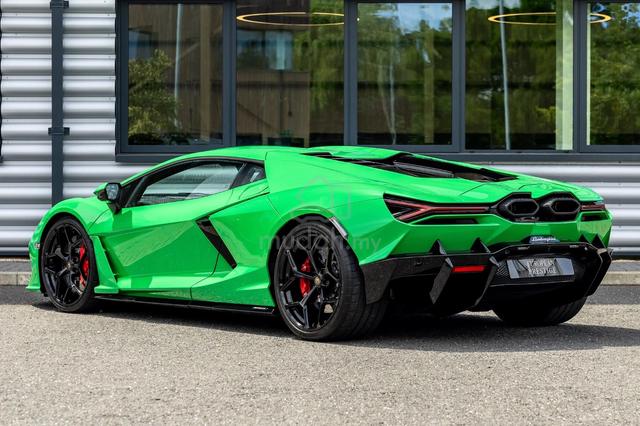 2024 Lamborghini Revuelto AD PERSONAM - 2