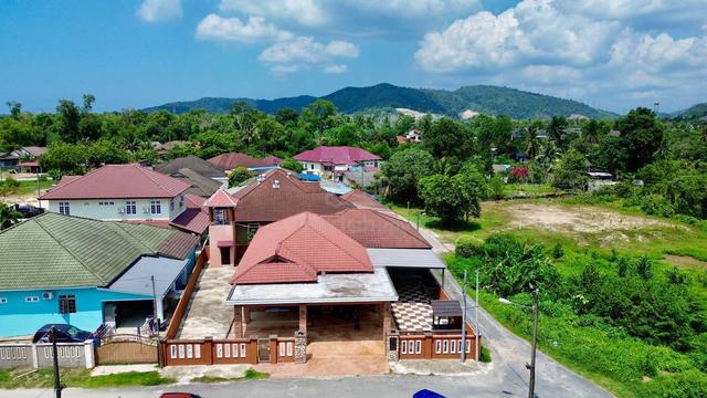 Banglo Cornerlot Kg Baru Kerteh. Semua Perabot Diberi Percuma :) 1