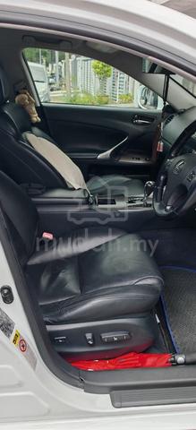 Lexus IS250 2.5 (A) - 5