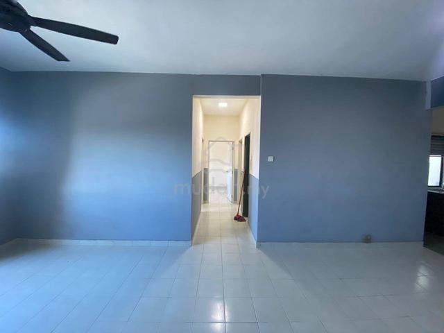 Seruling Apartment 4