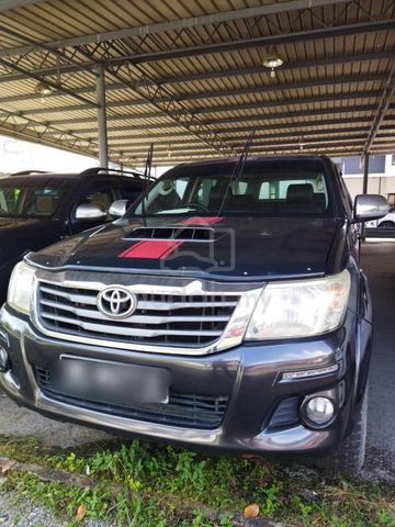 Toyota Hilux 2.5 G VNT (Auto) 2015 4x4 Green Diese - 1
