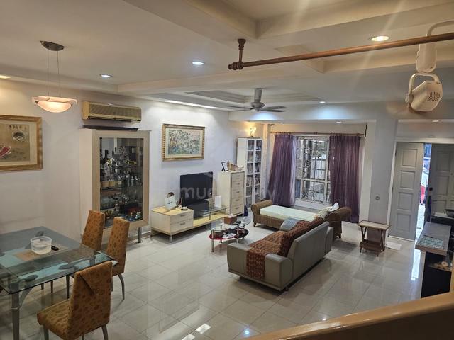 Fully Renovate & Extended Double Storey House, Kota Kemuning, Aranda 1