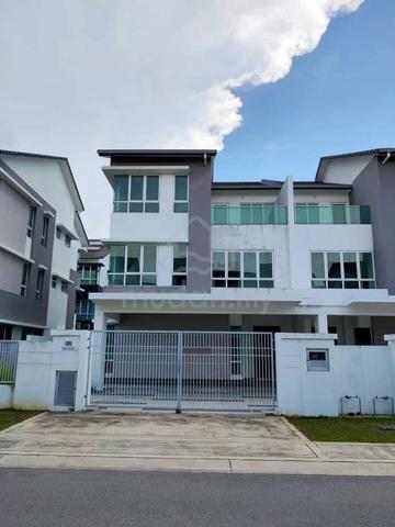 Brand New!! Ambang botanic 2 klang 40x90 2 storey Semi d !! 1