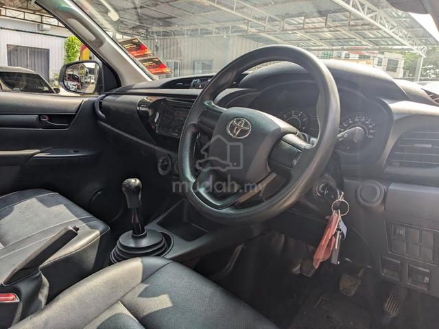 2024 Toyota HILUX 2.4 MT SINGLE CAB - WARRANTY - 4