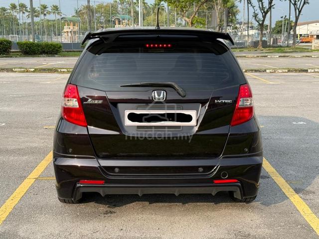 2013 Honda JAZZ 1.5 5 Speed Auto Cantik Dan Kemas - 2