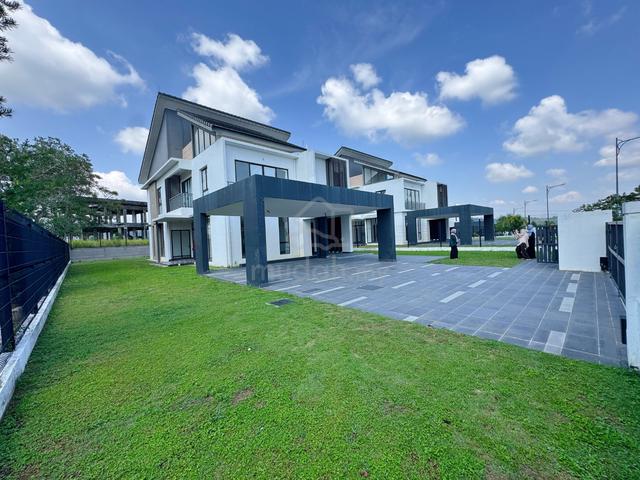 LUXURIOUS Double Storey Bungalow Bandar Seri Putra Bangi Selangor 1