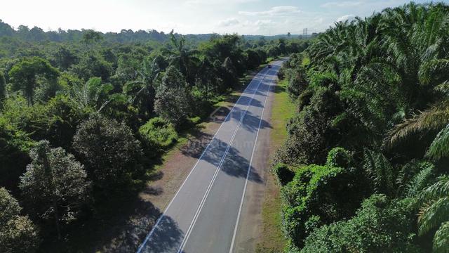 kulai simpang renggam 39/40 batu Mainroad side for sale industry zone 1
