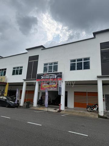 Pejabat Kedai 2 Tingkat untuk Sewa di Lunas 1
