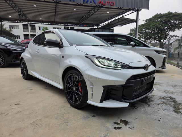 AUTO 2024 Toyota GR YARIS 1.6 RZ HIGH PERFORMANCE - 1