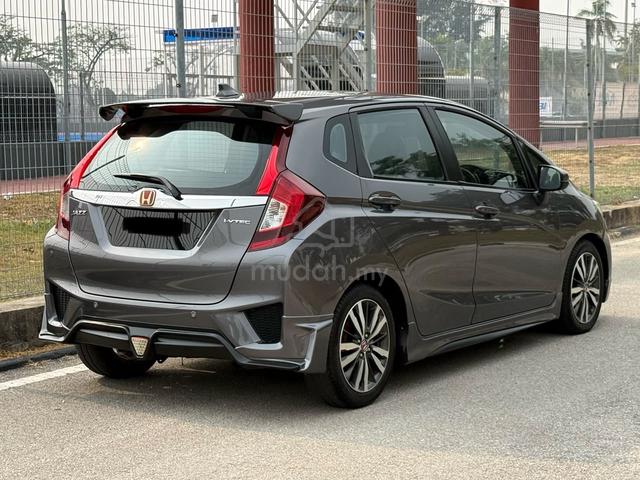 2014 Honda JAZZ 1.5 V (A) Full Loan - 3