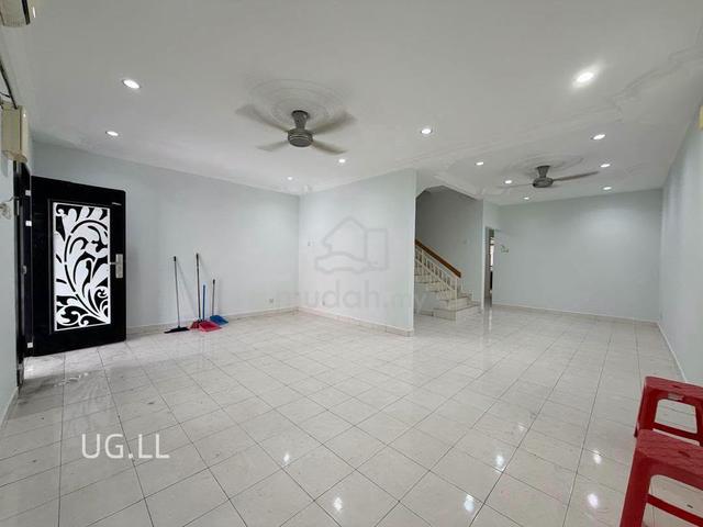KLANG Bukit Tinggi 2 Double Storey House For Sale Kitchen EXTENDED 1