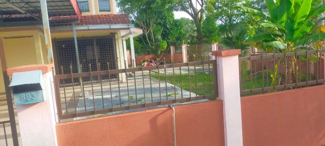 rumah corner lot 2 tingkat untuk disewa di senawang 1