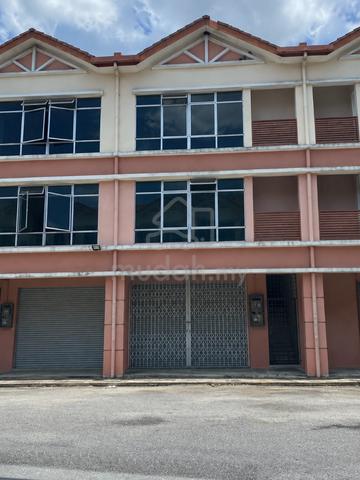 JUAL‼️3.5 sty Shoplot BG Sentral Rawang for sale 1
