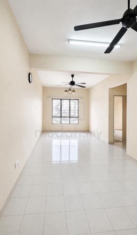 Villa Tropika (Bangi) 1