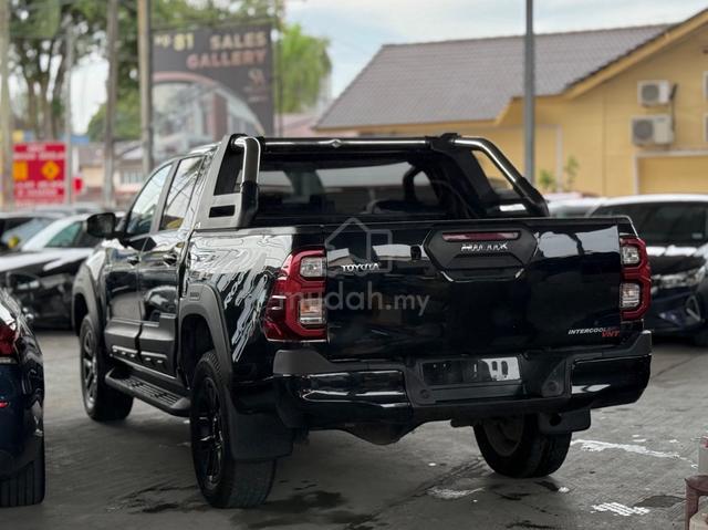2021 Toyota HILUX 2.8 ROGUE (52k MILEAGE ONLY) - 2