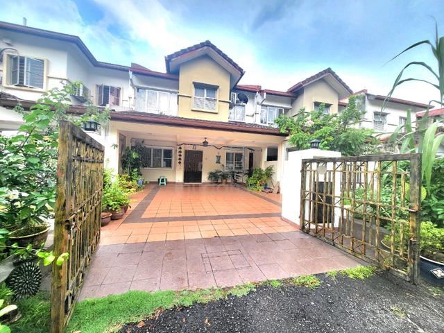 Fully Renovated Open Facing Double Storey Putra Heights, Subang Jaya 1