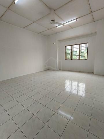 Rumah Teres 2 Tingkat, Taman Sri Kemuning, Shah Alam 1